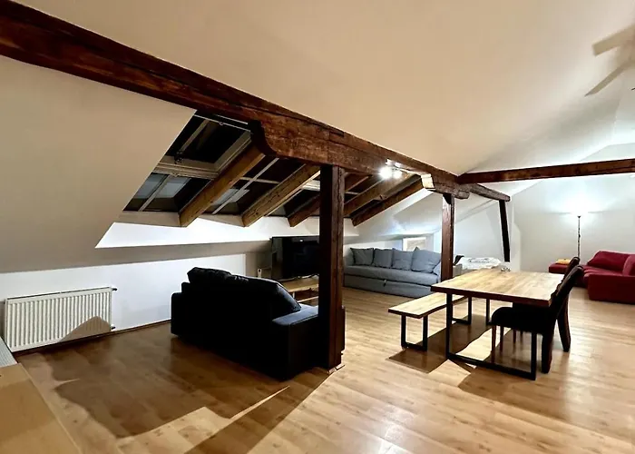 Navratilova Residence